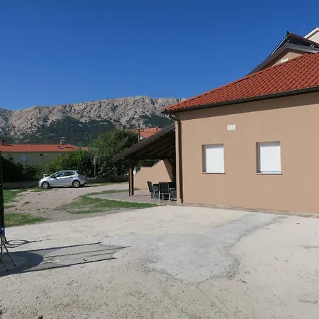 Family Apartment Baska (Krk)