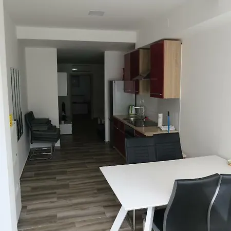 Family Apartment *