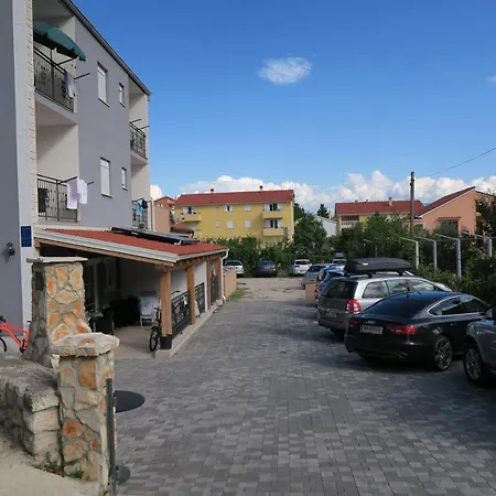 Family Apartment Baska (Krk)