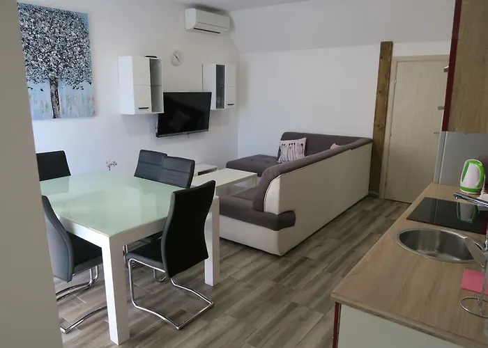 Family Apartman